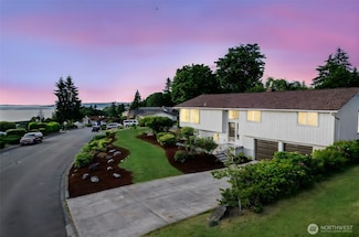 28830 11th Ave S, Federal Way, WA 98003