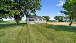 3006 E Holcomb Rd, Oregon, IL 61061