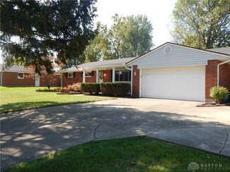 917 Fawcett Dr, Beavercreek, OH 45434