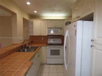 5625 W 20th Ave Unit 309, Hialeah, FL 33012