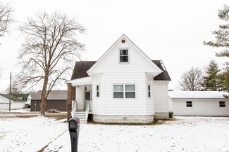 224 W Lafayette St, Staunton, IL 62088