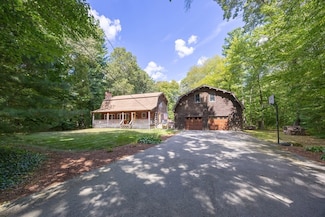 21 Hancock St, Plainville, MA 02762