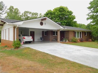 418 Piney Grove Church Rd, Mount Airy, NC 27030