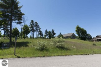 9406 W Sleepy Valley Dr Unit 27, Empire, MI 49630