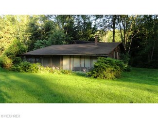 7130 Elgin Dr SW, Sherrodsville, OH 44675