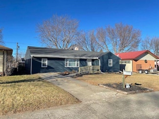 711 N Hall St, Valentine, NE 69201