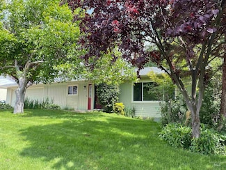 2731 Laurel Dr, Clarkston, WA 99403