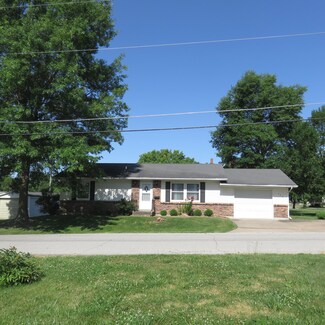 305 Birkett St, Paris, MO 65275