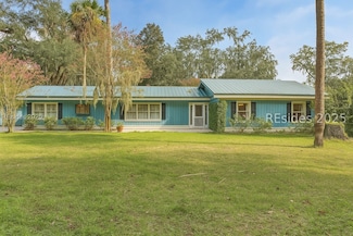 9 Palmetto Beach Dr, Bluffton, SC 29910