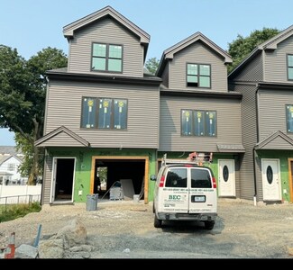 36 Standish St, Worcester, MA 01604