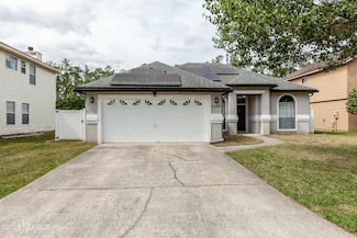 5387 Chestnut Lake Dr, Jacksonville, FL 32258