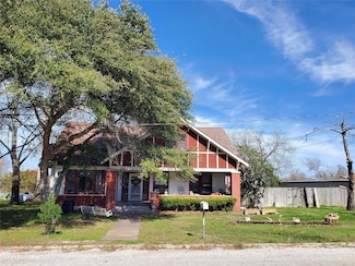 422 W North Main St, Flatonia, TX 78941