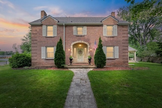 511 Wisconsin River Dr, Port Edwards, WI 54469