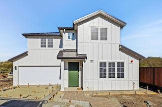 577 Creekside Ct, Half Moon Bay, CA 94019