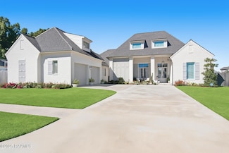 102 Queensland Place, Lafayette, LA 70503