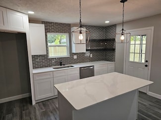 4754 Maggie St, Houston, TX 77033
