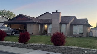 319 N Grape Dr, Moses Lake, WA 98837