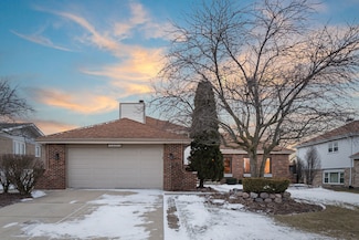 16312 Prairie Dr, Tinley Park, IL 60477