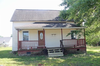609 Cedar Lane Rd, Greenville, SC 29611