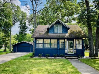207 Dogwood Dr, Prudenville, MI 48651