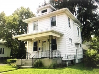2136 Brooklyn Ave, Fort Wayne, IN 46802