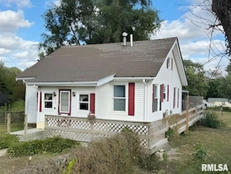 812 N Orchard St, Pittsfield, IL 62363