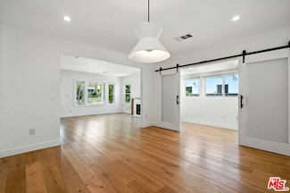 1054 S Plymouth Blvd, Los Angeles, CA 90019
