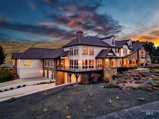 6489 W Hollilynn Dr, Boise, ID 83709