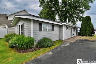 2420 Lakeside Dr, Ashville, NY 14710