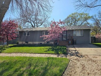 315 N Monroe Ave, Pierre, SD 57501