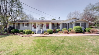 1049 Fontaine Dr, Goodlettsville, TN 37072