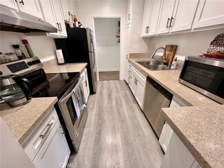 18307 Burbank Blvd Unit 66, Tarzana, CA 91356