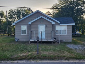 206 Dona St, Sikeston, MO 63801