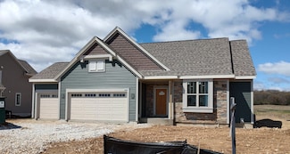 1535 Fairwinds Blvd, Mukwonago, WI 53149