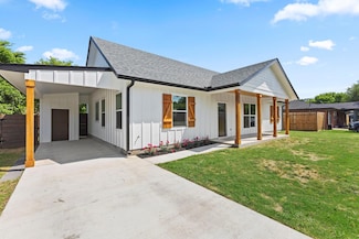 412 Persimmon St, Bastrop, TX 78602