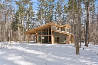 20 Evergreen Ln, Newry, ME 04261