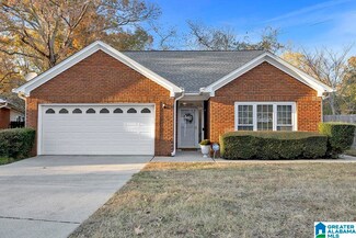 1084 Brookstone Ln, Birmingham, AL 35235