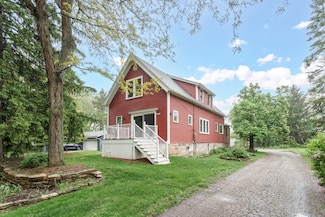 10021 W Ridge Rd, Hales Corners, WI 53130