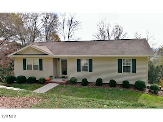 625 Parkway Dr, Kingsport, TN 37663