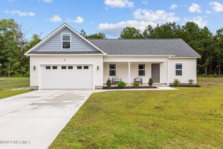 177 Oakley Dr, New Bern, NC 28560