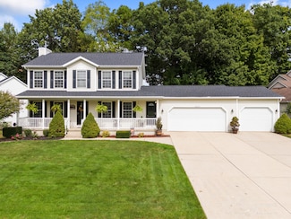 2453 Golfbury Dr SW, Wyoming, MI 49519