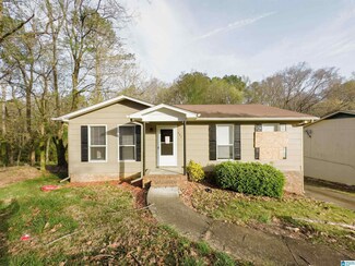 442 15th Terrace NW, Center Point, AL 35215