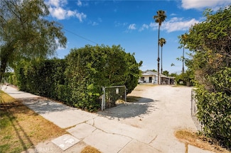 1054 W 10th St, San Bernardino, CA 92411