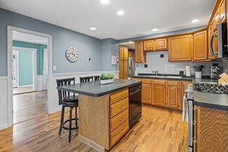 57 Columbia Rd, Lowell, MA 01854