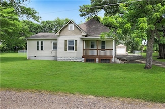 1248 24500 Rd, Parsons, KS 67357