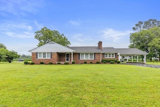 32391 S Main St, Boykins, VA 23827