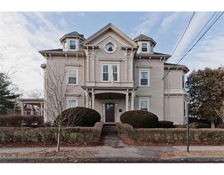 103 Hancock St Unit 107, Auburndale, MA 02466