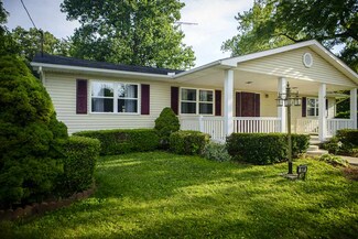 103 W 2nd St, West Lebanon, IN 47991