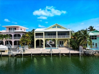 1165 Lagoon Dr, Summerland Key, FL 33042