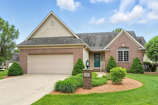 1299 Freedom Pkwy, Winona Lake, IN 46590